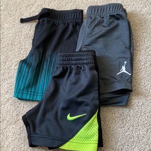 Three pairs toddler boys athletic shorts size 2T